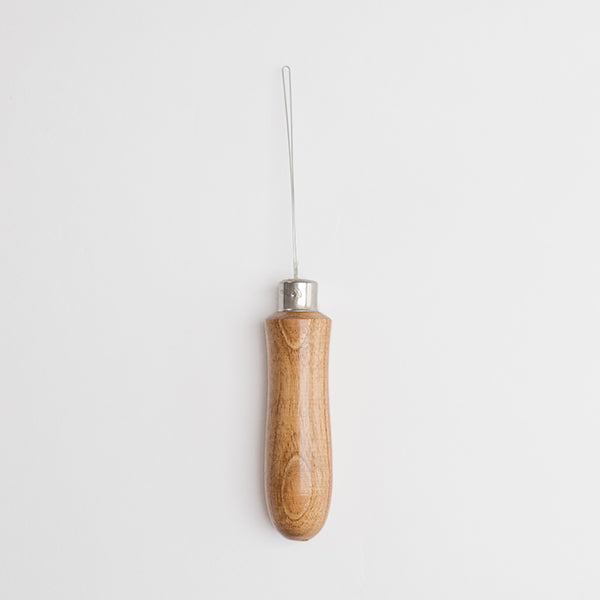 LACE NEEDLE